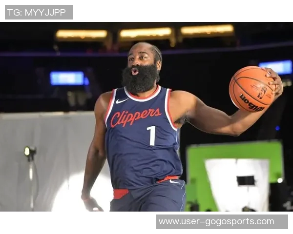 可爱哈登调皮捏捏我不让你在这里安静入睡哦