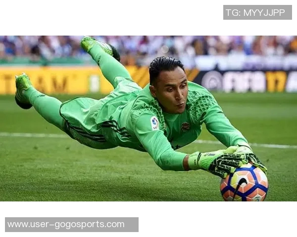 卡尼萨雷斯盛赞库尔图瓦为当今最佳门将称其技艺无与伦比